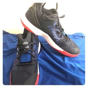 Nike Kury Flytrap Ii Basketball Shoes